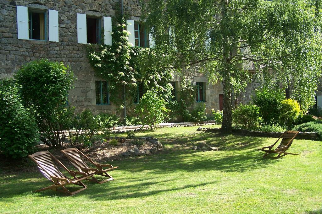 Salomony Chambre D'Hotes Marcols-les-Eaux Exterior photo