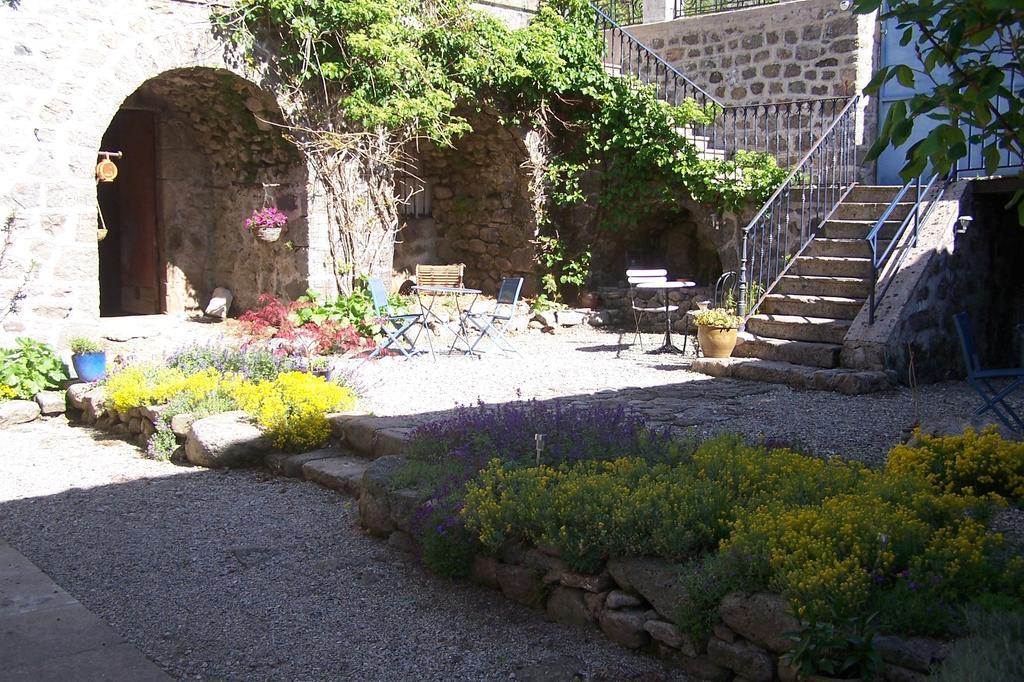 Salomony Chambre D'Hotes Marcols-les-Eaux Exterior photo